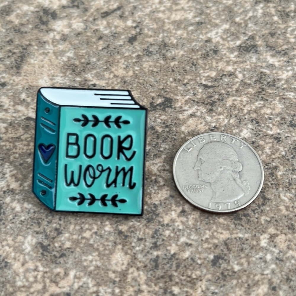 Book worm‎ book loverbrooch lapel pin backpack pin - Picture 2 of 3